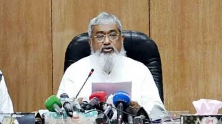 “শিক্ষাপ্রতিষ্ঠানে যেতে হলে ১২ বছরের বেশি বয়সের শিক্ষার্থীদের নিতে হবে ১ডোজ টিকা”-মন্ত্রিপরিষদ সচিব