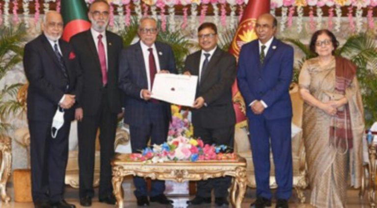 “সার্চ কমিটির সুপারিশে শক্তিশালী ও গ্রহণযোগ্য নির্বাচন কমিশন গঠন সম্ভব হবে”-রাষ্ট্রপতি