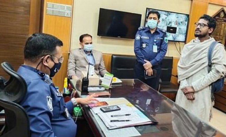 এসিআই লজিস্টিকে চাকরি পেলেন দু’বেলা ভাতের বিনিময়ে পড়াতে চাওয়া সেই যুবক আলমগীর