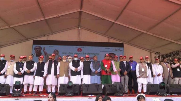 “সব মুক্তিযোদ্ধার কবর একই ডিজাইনের হবে”-মুক্তিযুদ্ধমন্ত্রী