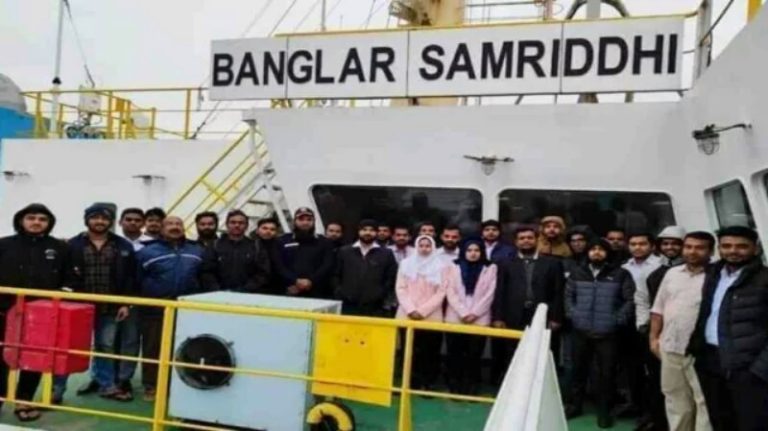 বাংলার সমৃদ্ধি’র ২৮ নাবিক রোমানিয়ায়