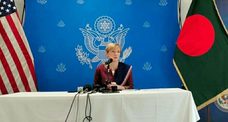 “বাংলাদেশে করোনার চতুর্থ ঢেউ আসার শঙ্কা কম”-সিডিসি