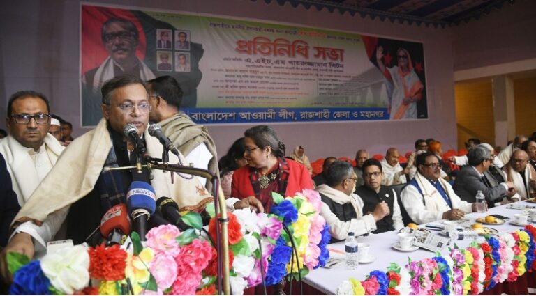 “তাদের জনসভায় নিরাপত্তা দিয়েছি, তারা আমাদের ওপর বোমা হামলা চালিয়েছে”-তথ্যমন্ত্রী