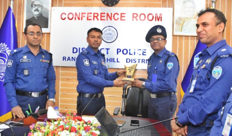 রাঙ্গামাটি জেলার শ্রেষ্ঠ ওসি হলেন কোতোয়ালি থানার অফিসার ইনচার্জ আরিফুল আমিন