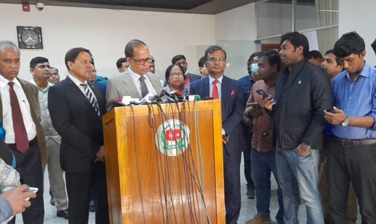 “ছয় আসনের উপ-নির্বাচন সুষ্ঠু হয়েছে, কোনো ভোট ডাকাতি হয়নি”-সিইসি