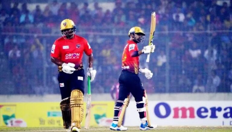 বিপিএলে চতুর্থ শিরোপা ঘরে তুললো কুমিল্লা ভিক্টোরিয়ান্স