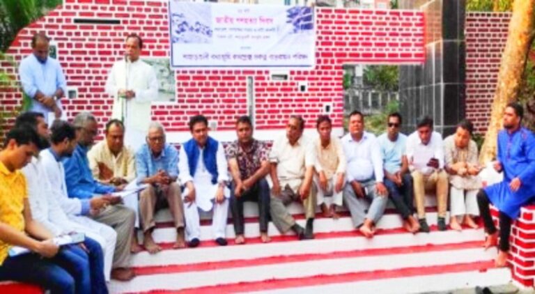 “যে কোন মূল্যে পাহাড়তলী বধ্যভূমি উদ্ধার করে কমপ্লেক্স বাস্তবায়ন করা হবে”-এটিএম পেয়ারুল ইসালাম