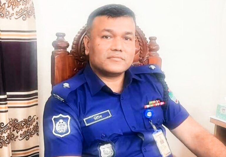 পটিয়া থানার নতুন ওসি প্রিটন সরকার