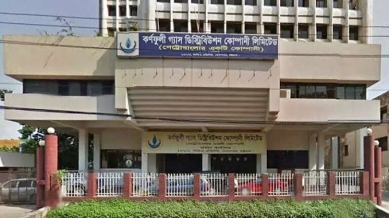 চট্টগ্রামে গ্যাস বিপর্যয়, চরম জনদুর্ভোগে নগরবাসী