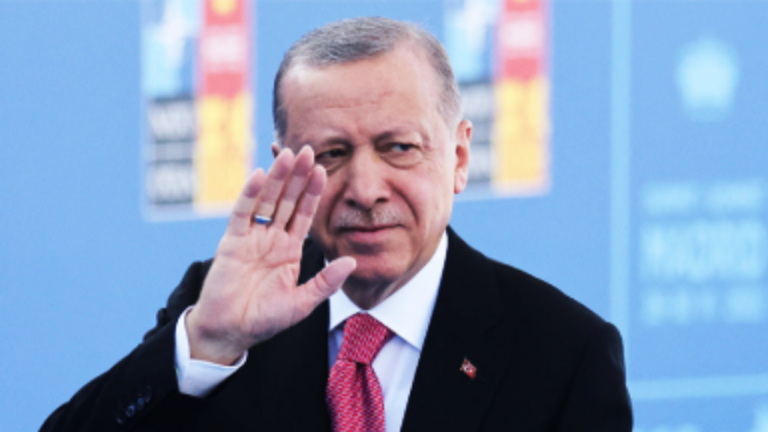 রিসেপ তাইয়েপ এরদোয়ান তৃতীয় মেয়াদে তুরস্কের প্রেসিডেন্ট নির্বাচিত