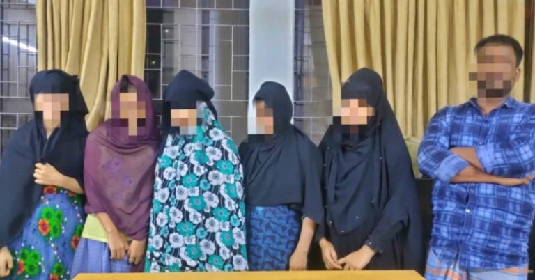 পাঁচলাইশের আতুরার ডিপো হতে ৬ জন পতিতা-খদ্দর গ্রেপ্তার