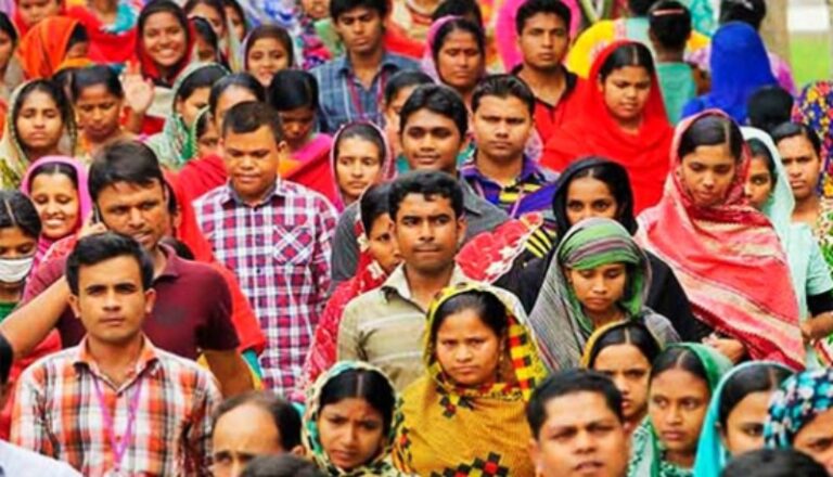 দেশে মানুষের গড় আয়ু বেড়ে ৭২.৪ বছর!