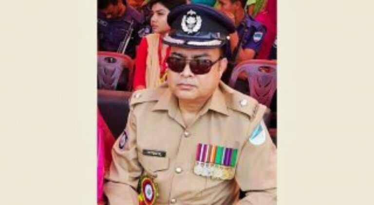 ফেনীর এসপি অফিসের ইন্সপেক্টর সৈয়দ আব্দুল্লাহর বিরুদ্ধে দুদকে মামলা