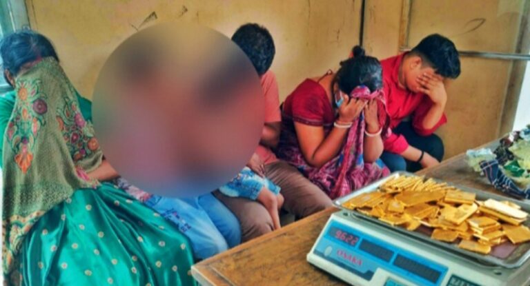 চট্টগ্রামের মইজ্জার টেকে মারসা পরিবহনের বাসে তল্লাশিতে ১০ কেজি সোনা উদ্ধার, ৪ জন গ্রেপ্তার