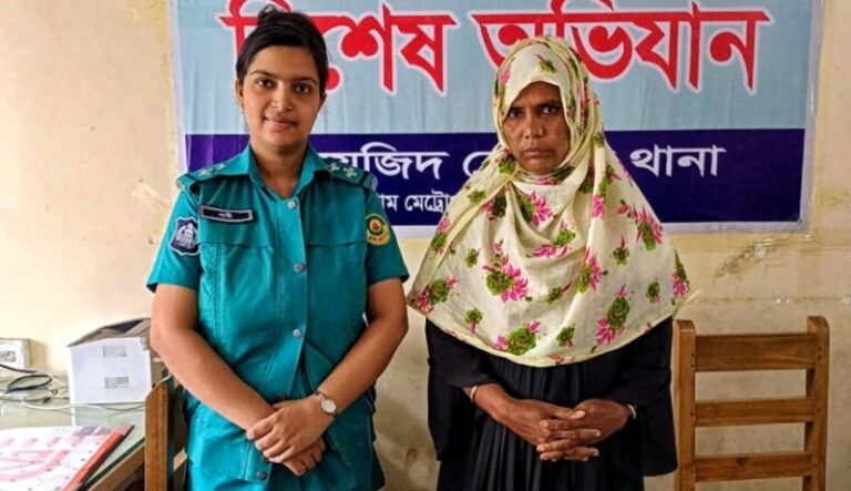 চট্টগ্রামের বায়েজিদে ৪ হাজার পিস ইয়াবাসহ মহিলা মাদক ব্যবসায়ী গ্রেফতার