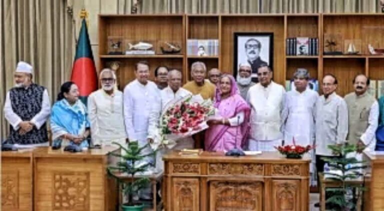 প্রধানমন্ত্রীর সঙ্গে ১৪ দলীয় জোটের বৈঠক