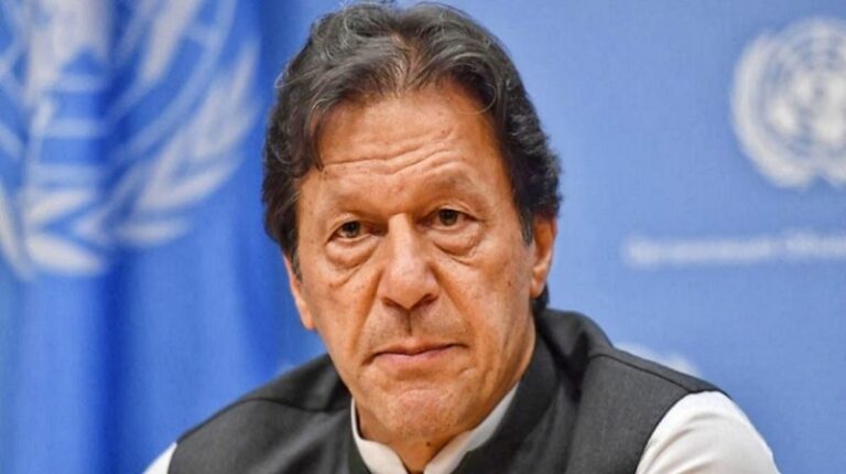 পাকিস্তানের সাবেক প্রধানমন্ত্রী ইমরান খানের ৩ বছরের কারাদণ্ড, লাহোর থেকে গ্রেফতার