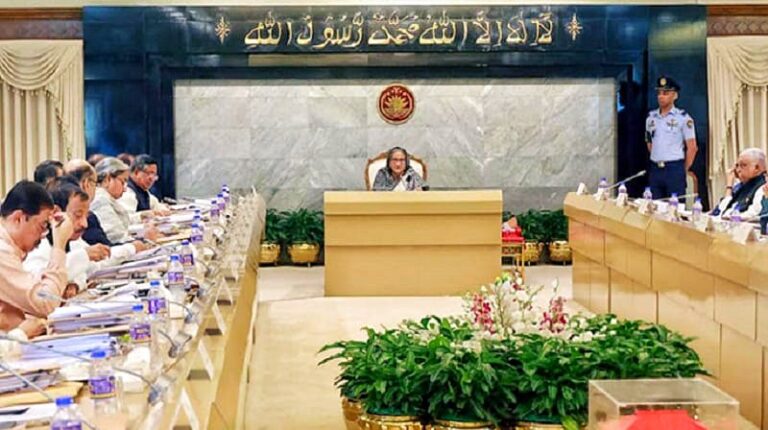 সর্বজনীন পেনশন নিয়ে অপপ্রচার ঠেকানোর নির্দেশ প্রধানমন্ত্রীর