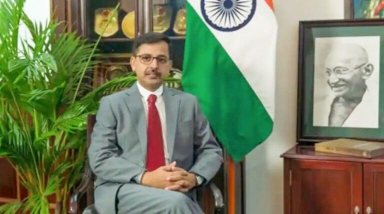 “বাংলাদেশকে বিশেষ গুরুত্ব দেয় ভারত”-প্রণয় ভার্মা