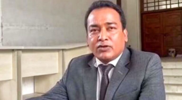 বাসায় ফিরেছেন বরখাস্ত হওয়া ডেপুটি অ্যাটর্নি জেনারেল এমরান আহমেদ