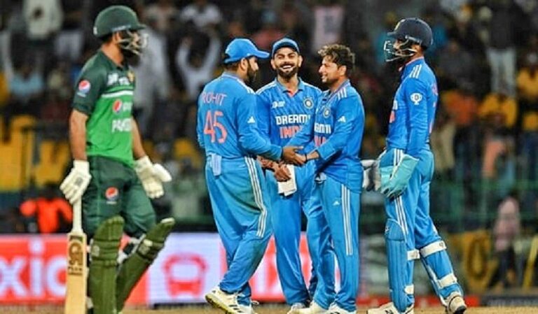 ২২৮ রানের বিশাল ব্যবধানে পাকিস্তানকে উড়িয়ে দিলো ভারত