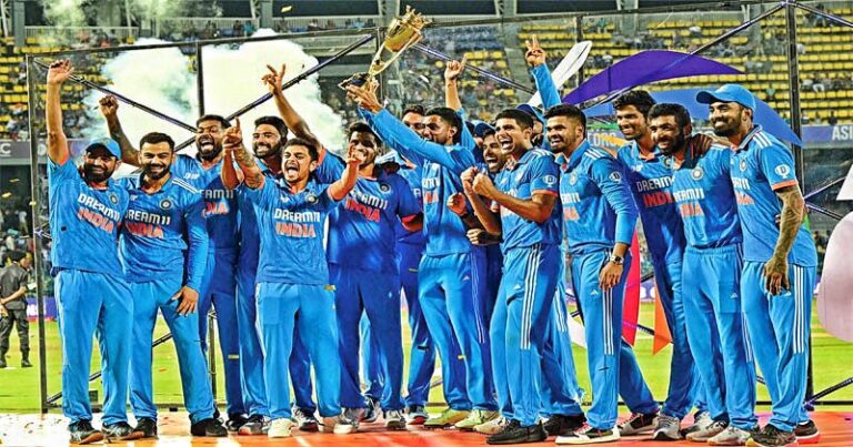 শ্রীলঙ্কাকে ১০ উইকেটে হারিয়ে এশিয়া কাপের অষ্টম শিরোপা ভারতের