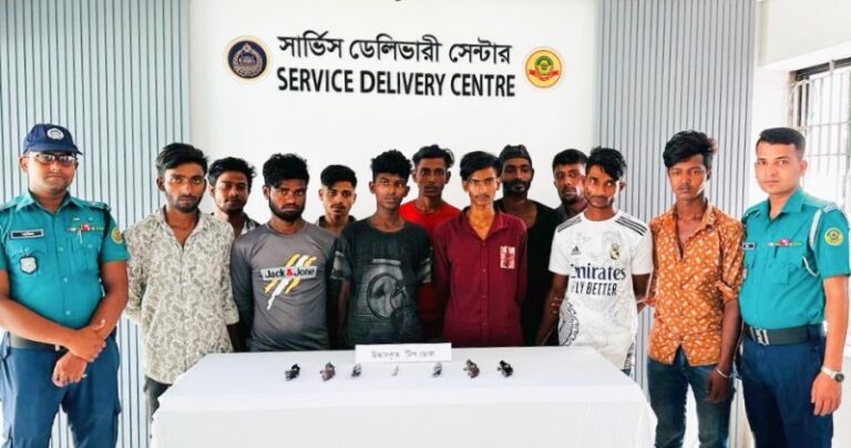 জেল থেকে বেরিয়ে ফের ডাকাতি-ছিনতাইয়ে প্রস্তুতি, কোতোয়ালিতে গ্রেপ্তার ১৯