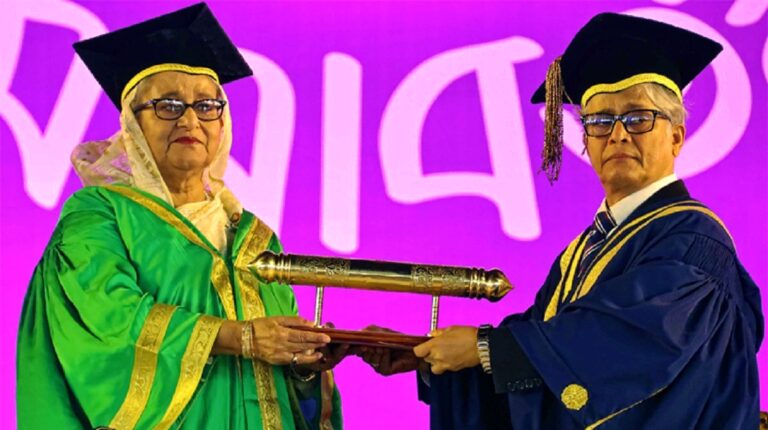 বঙ্গবন্ধুকে মরণোত্তর ‘ডক্টর অব লজ’ ডিগ্রি দিয়েছে ঢাকা বিশ্ববিদ্যালয়