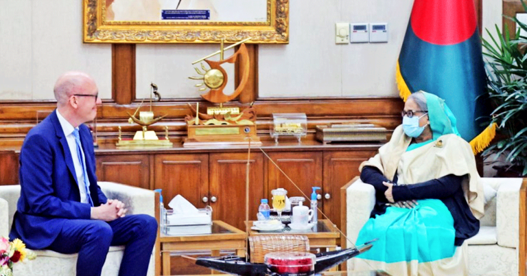 টানা চতুর্থবারের মতো প্রধানমন্ত্রী হওয়ায় শেখ হাসিনাকে ইইউ’র অভিনন্দন