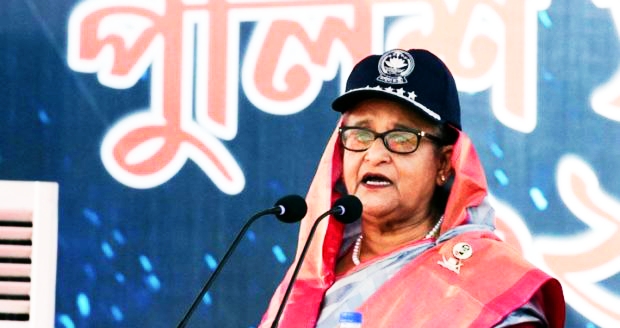 “স্মার্ট বাংলাদেশে পুলিশকেও হতে হবে স্মার্ট”-প্রধানমন্ত্রী