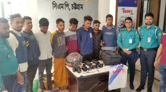 চট্টগ্রামের চান্দগাঁওয়ে ক্যামেরা ছিনতাইয়ের জন্য খুন করে কলেজছাত্র শাওন বড়ুয়াকে