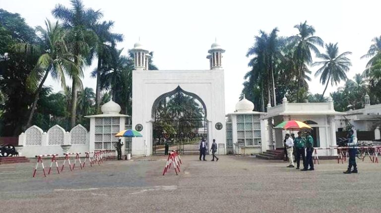মন্ত্রিসভার যুক্ত হচ্ছেন ৭-৮ জন নতুন মুখ, শুক্রবার সন্ধ্যায় বঙ্গভবনে শপথ
