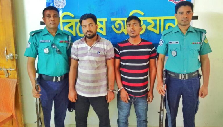 চট্টগ্রামের হালিশহরে প্রাইভেটকারে গণর্ধষণের শিকার এক কিশোরী, ২ ধর্ষক গ্রেপ্তার
