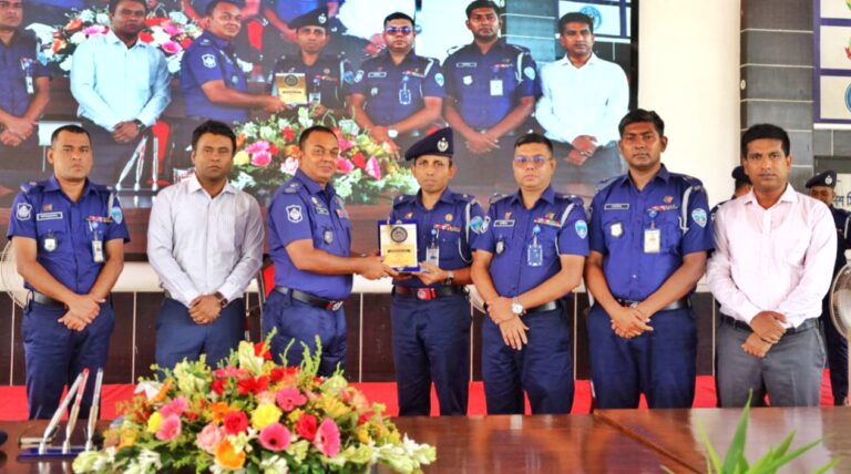 চট্টগ্রাম জেলার শ্রেষ্ঠ ওসি জোরারগঞ্জ থানার আব্দুল্লাহ আল হারুন