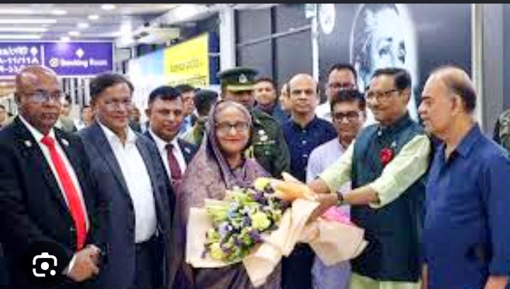 দেশে ফিরেছেন প্রধানমন্ত্রী শেখ হাসিনা