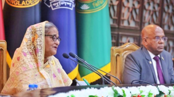 “জনগণ থেকে বিচ্ছিন্ন হলে আমি মারা যাবো”-প্রধানমন্ত্রী