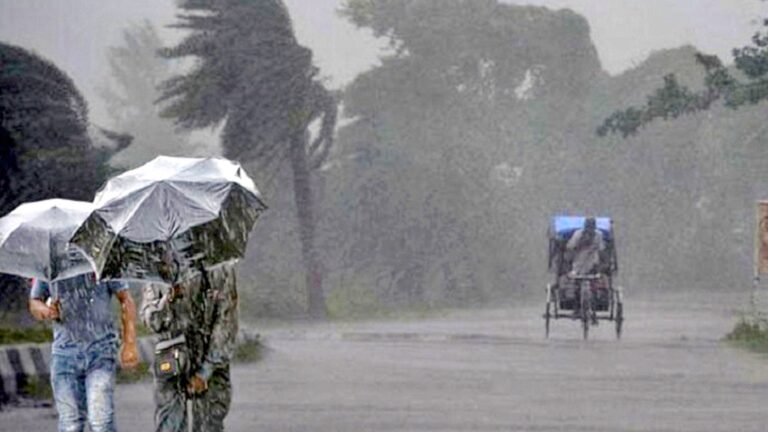 সারাদেশে কয়েকদিন টানা বৃষ্টিপাতের প্রবণতা, কোথাও ভারী বর্ষণের পূর্বাভাস