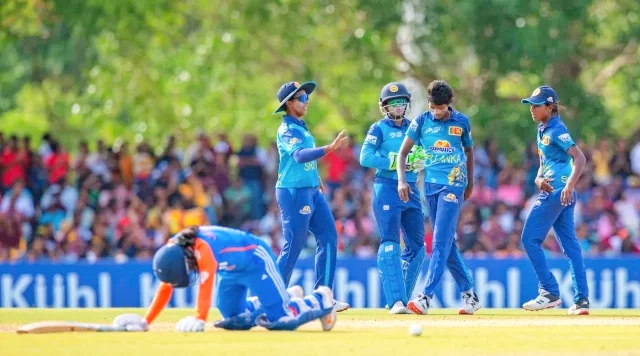 ভারতকে হারিয়ে প্রথমবার নারী এশিয়া কাপ জিতে নিল শ্রীলঙ্কার মেয়েরা