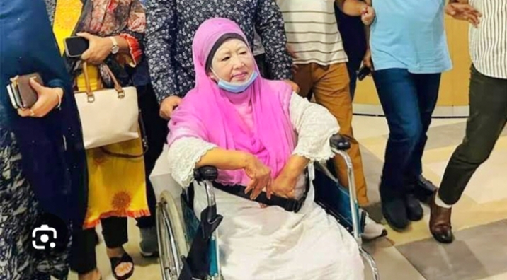 হাসপাতাল থেকে বাসায় ফিরলেন খালেদা জিয়া