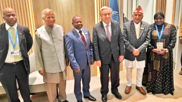 “জলবায়ু সংকট মোকাবিলায় নতুন বৈশ্বিক অর্থনৈতিক কাঠামো চাই”-প্রধান উপদেষ্টা