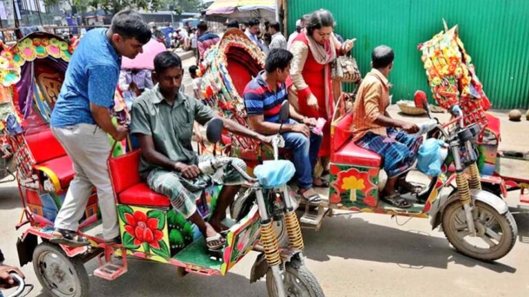 “ঢাকা মহানগরে ব্যাটারিচালিত রিকশা আপাতত চলাচল করতে পারবে”-চেম্বার আদালত