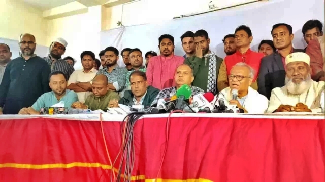 “রাষ্ট্রের পৃষ্ঠপোষকতায় রাজনৈতিক দল হলে সরকার গ্রহণযোগ্যতা হারাবে”- রুহুল কবির রিজভী