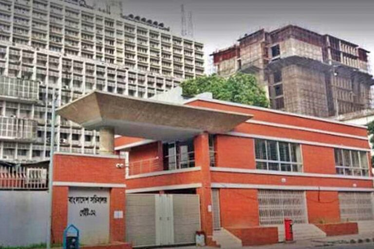 সচিবালয়ে প্রবেশের অস্থায়ী সব পাস বাতিল, ঢুকতে পারবেন না সাংবাদিকরাও