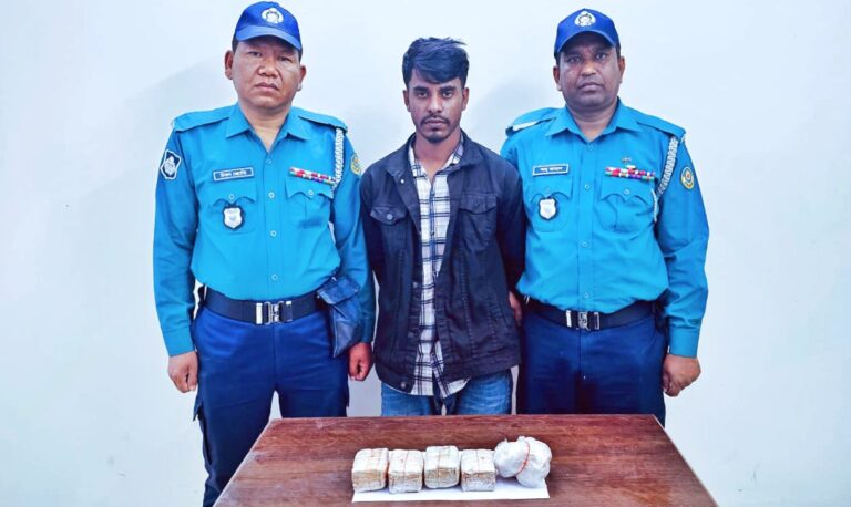 পতেঙ্গা মডেল থানার অভিযান: ৯৩৯০ পিস ইয়াবাসহ ১ মাদক কারবারি গ্রেফতার