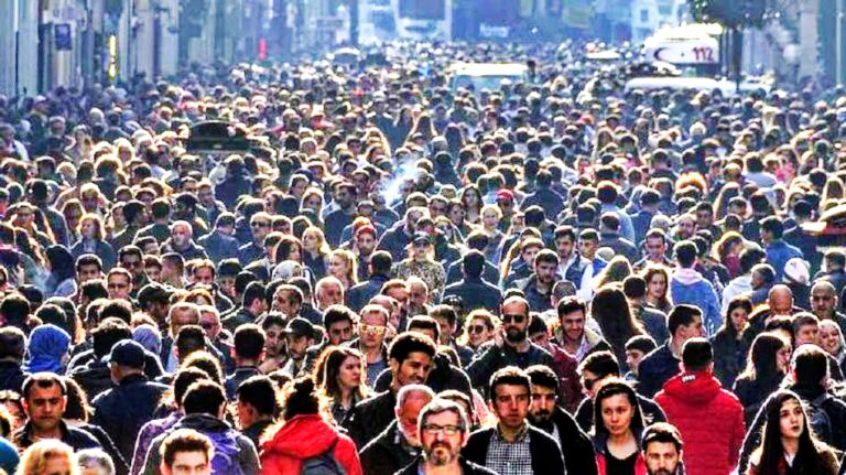 বিশ্বের জনসংখ্যা এখন ৮০৯ কোটি