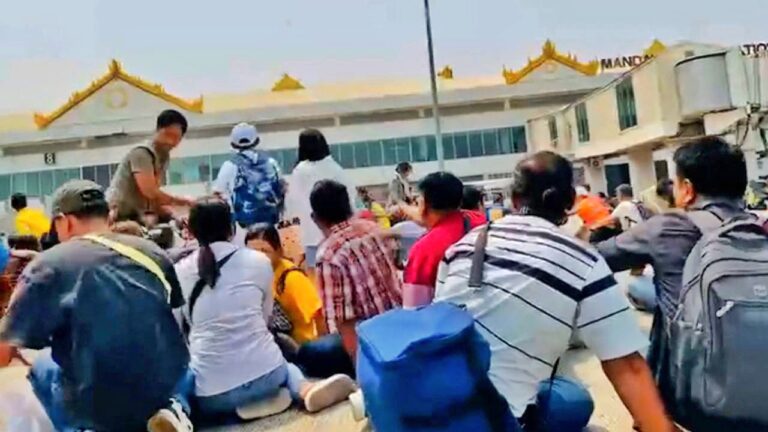 মিয়ানমারে জুমার নামাজের সময় ভূমিকম্প, মসজিদ ধসে নিহত অন্তত ২০