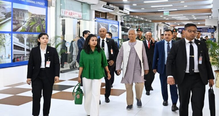চীনে পৌঁছেছেন প্রধান উপদেষ্টা ড. মুহাম্মদ ইউনূস