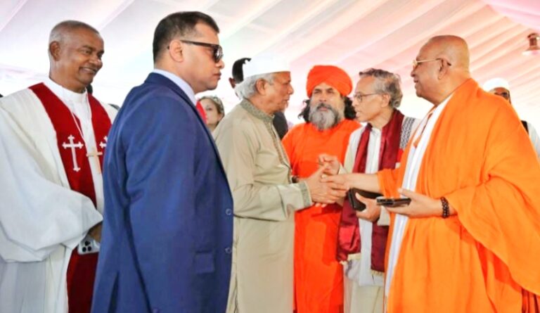 জাতিকে এগিয়ে নিতে ঈদুল ফিতরের বার্তা ধারণের আহ্বান প্রধান উপদেষ্টা ড. মুহাম্মদ ইউনূসের