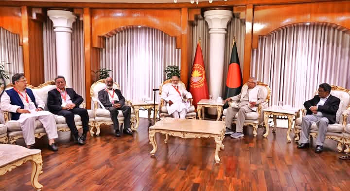 প্রধান উপদেষ্টার সঙ্গে বৈঠক: দুই ছাত্র উপদেষ্টা ও নিরাপত্তা উপদেষ্টার পদত্যাগ চায় বিএনপি