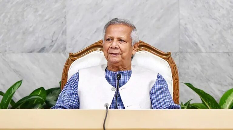 উপদেষ্টা পরিষদের বিবৃতি: দায়িত্ব পালন অসম্ভব করা হলে জনগণকে সঙ্গে নিয়ে সিদ্ধান্ত
